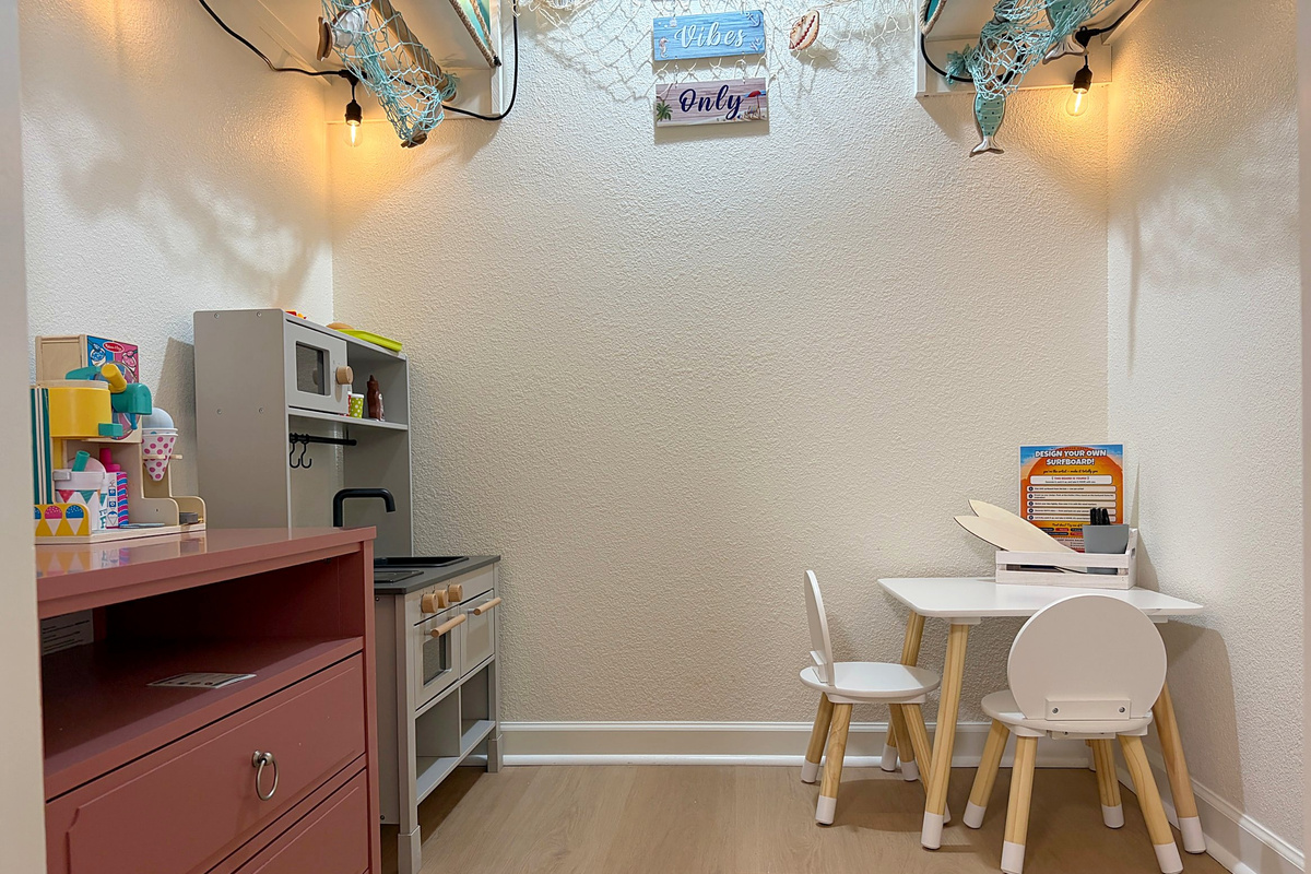 No screen zone in here!  Just pure play and imagination!