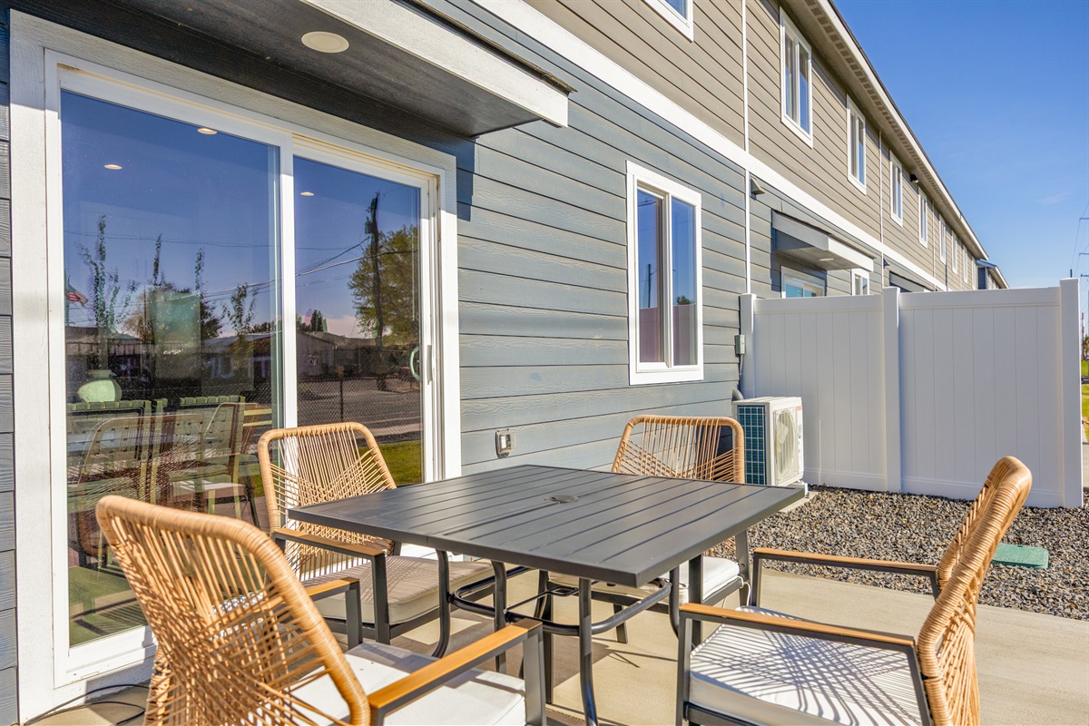 Patio Dining table seats 4