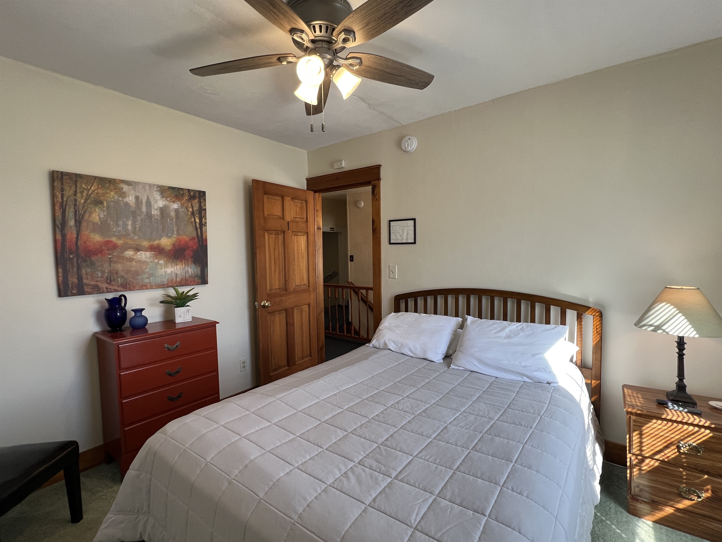 Dandelion main house Queen bedroom #1.