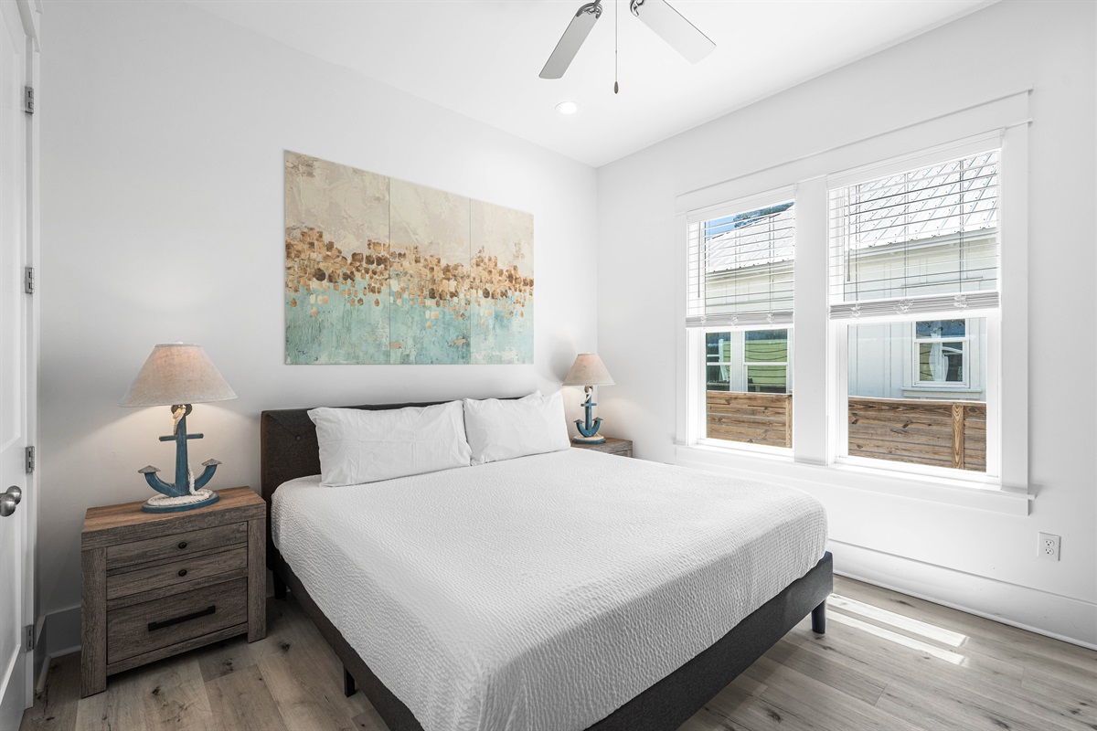 1st bedroom, king bed