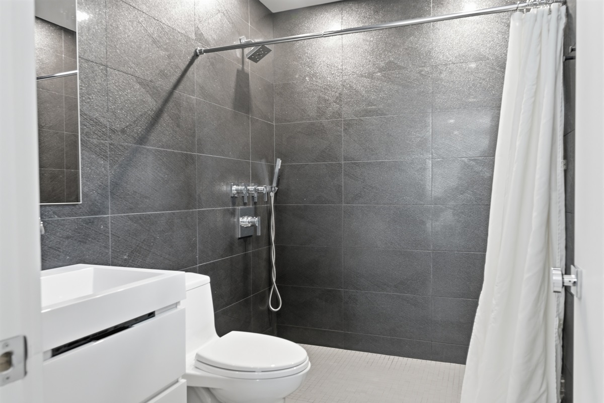 Master Suite - Bath - Black Tile - Walk in Shower