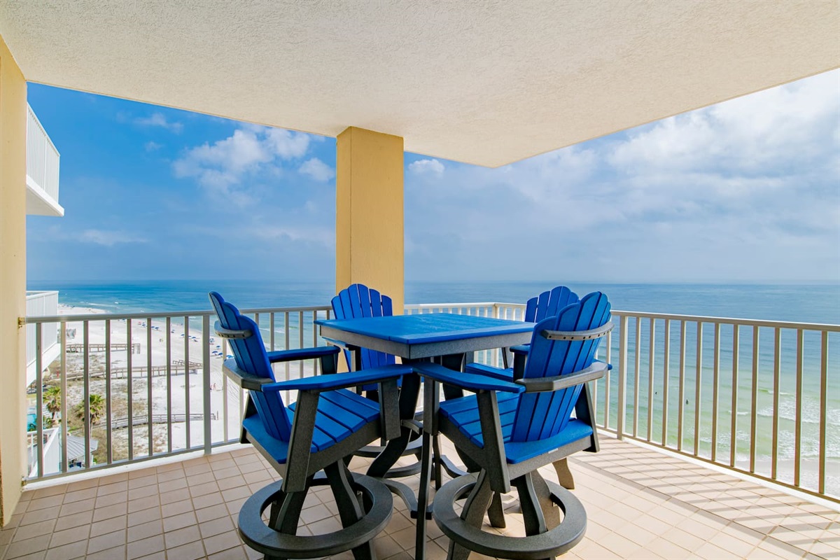 Eat and relax while not missing a thing.