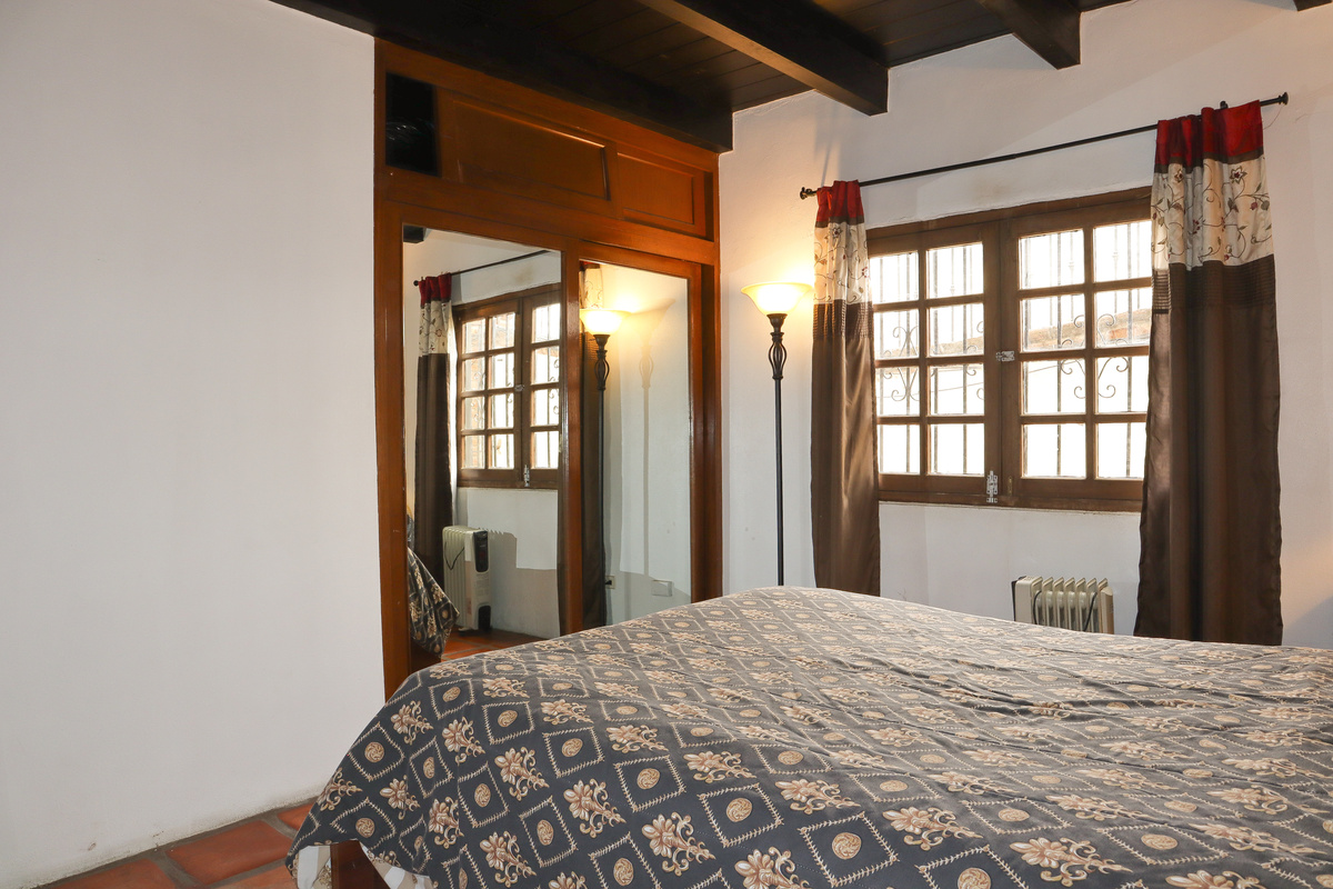 Middle Bedroom