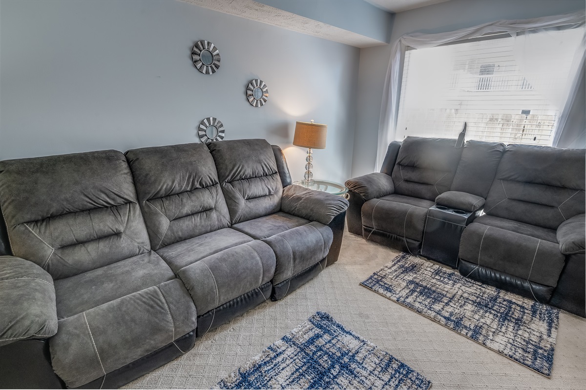 Large Living Room, Beautifully Decorated