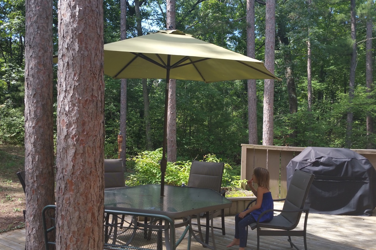 9ad8b837141e4809a17659ddaf12927e Large