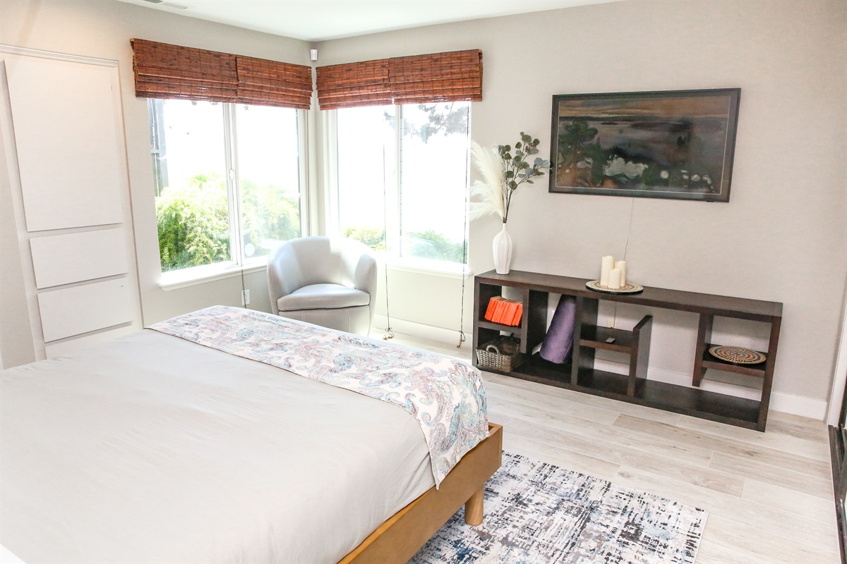 Pines by the sea ensuite bedroom with queen bed