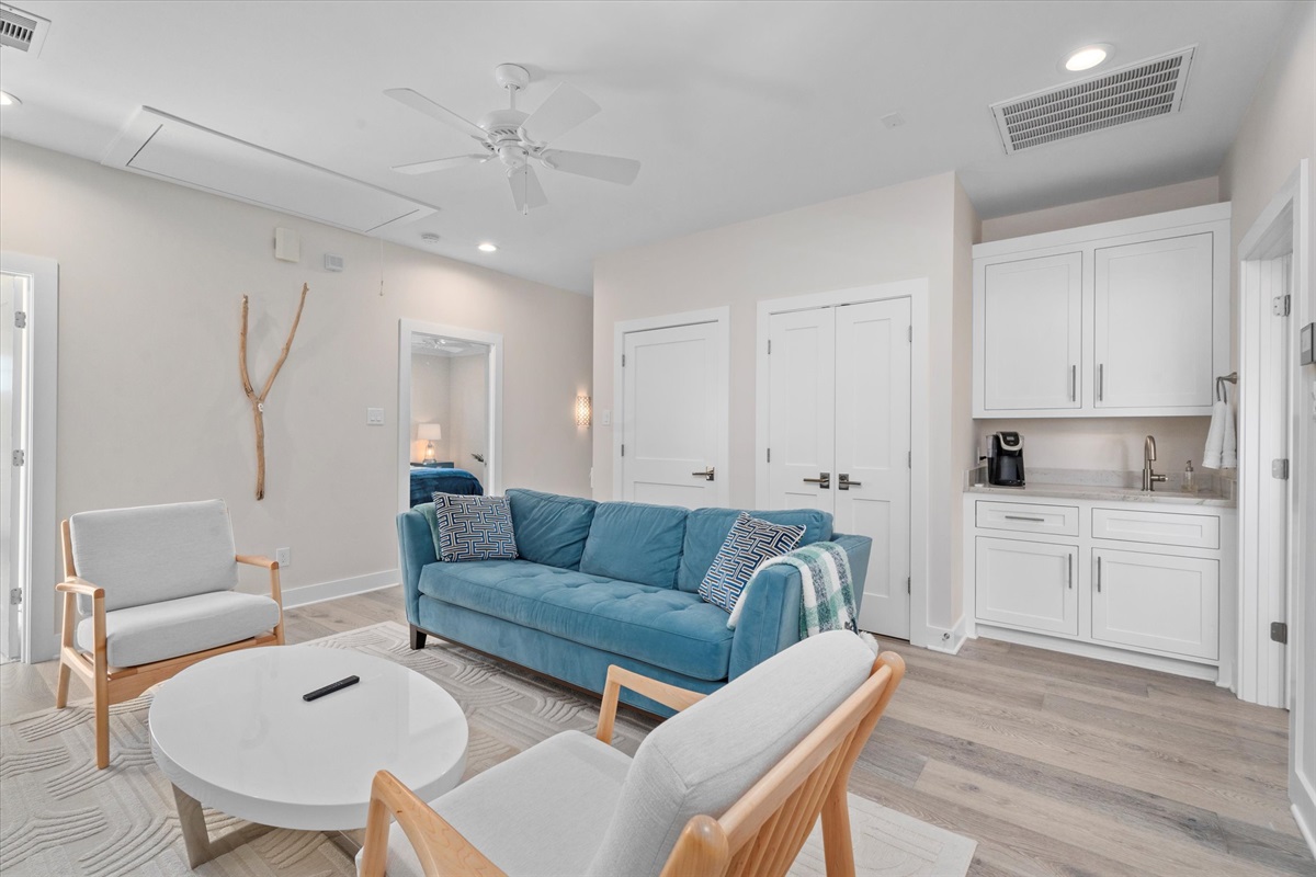 9aeb29e7f1c44f0d99525916673644bc Large | Beachhouse | Texas | TX | Vacation Homes | Galveston | Crystal Beach | Kokomo | Breezy Days | Beachfront Elegance | Sunrise Serenity | Southern Sands Property Management, LLC