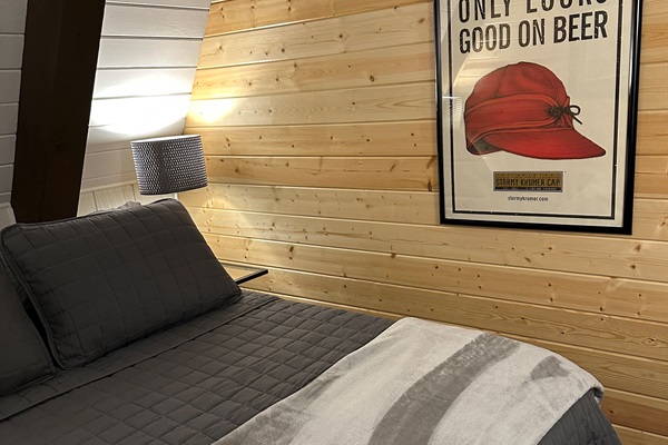 1st Floor - Queen Bedroom 2