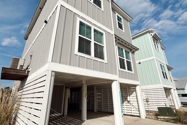 The wonderful Coastal Bummz Cottage - perfect spot for your family to make memories in the heart of Orange Beach AL