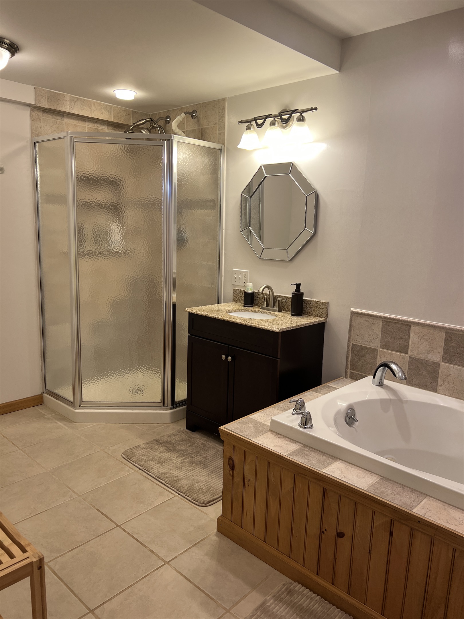 Ensuite bath in King bedroom