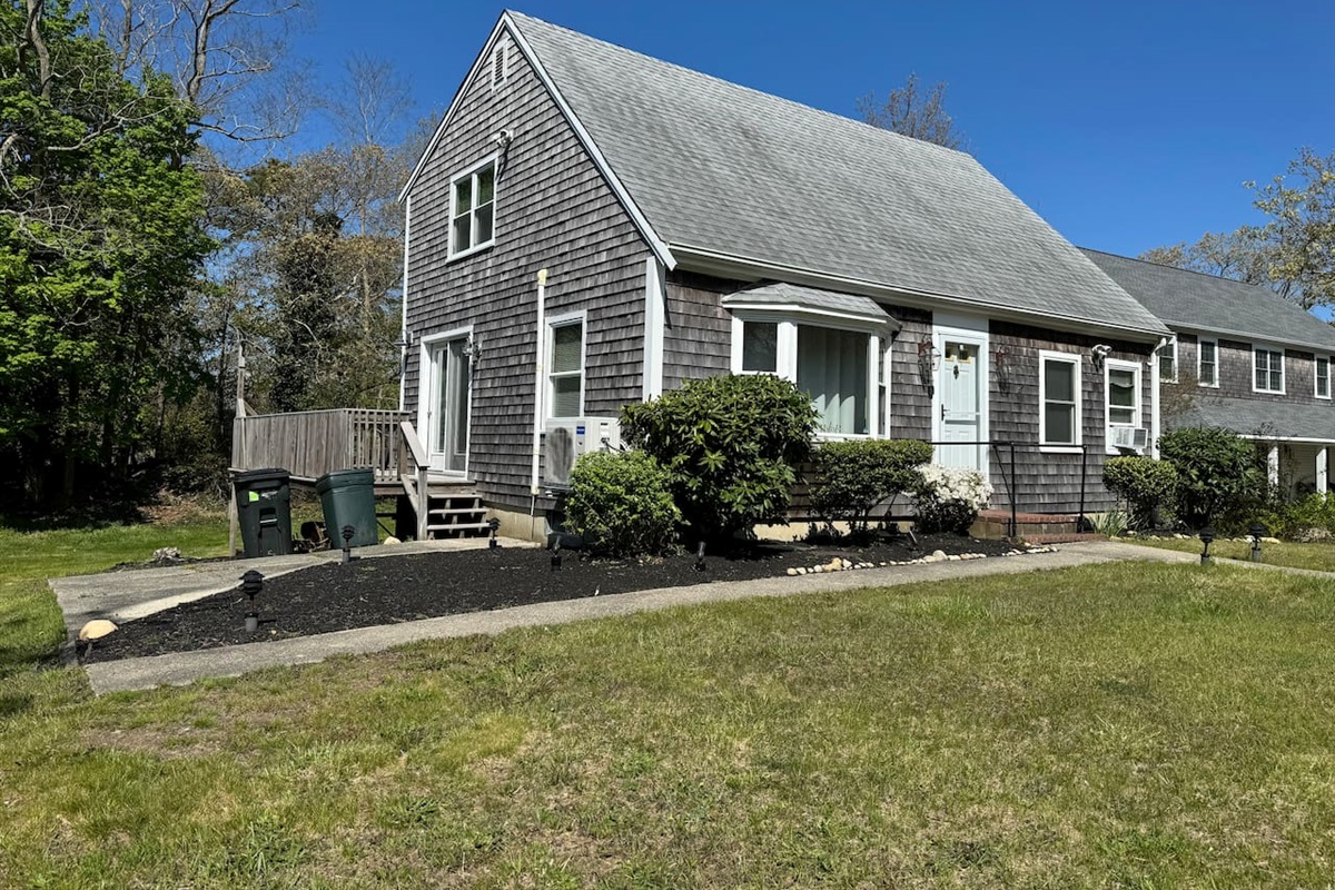34 Dreamer's Way, Oak Bluffs
