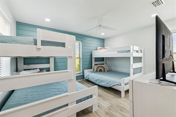 Third Floor-Bedroom 5-Double bunk room-twin XLs over queens