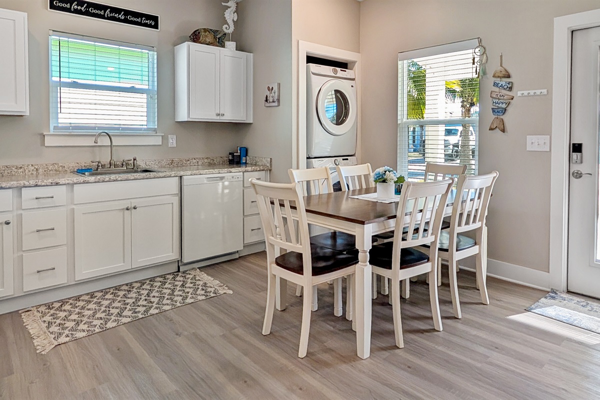 Room for 6 to dine, or play games!