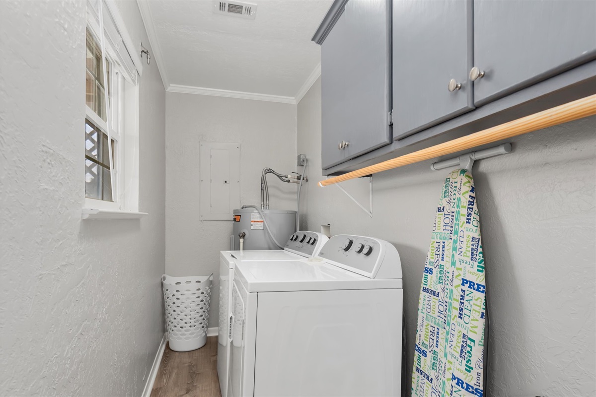 9b0e41c305c0456496aa6a1df1466485 Large | Beachhouse | Texas | TX | Vacation Homes | Galveston | Crystal Beach | Kokomo | Breezy Days | Beachfront Elegance | Sunrise Serenity | Southern Sands Property Management, LLC