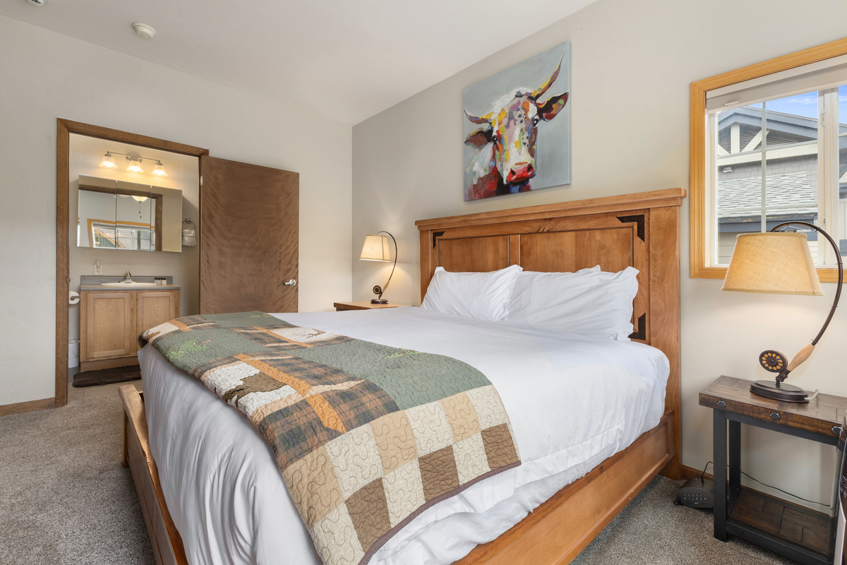 Ensuite Bedroom 1 | Kingsize Bed