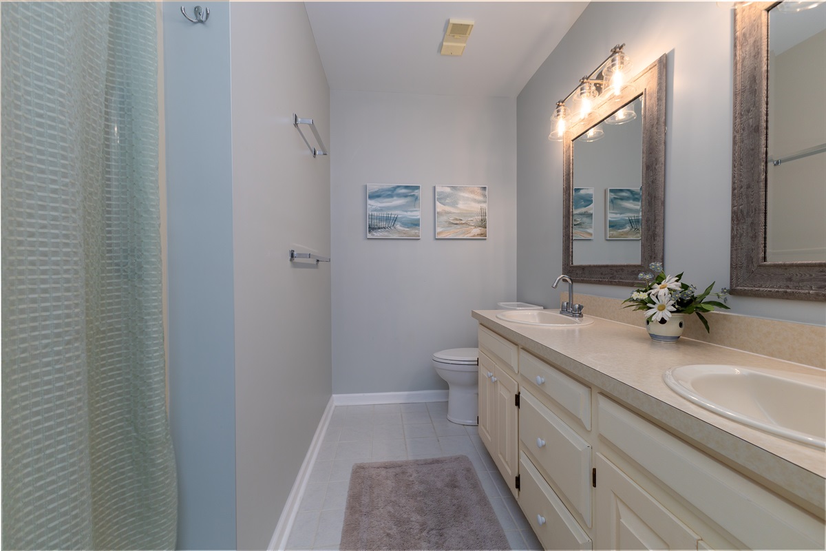 A spacious bath retreat