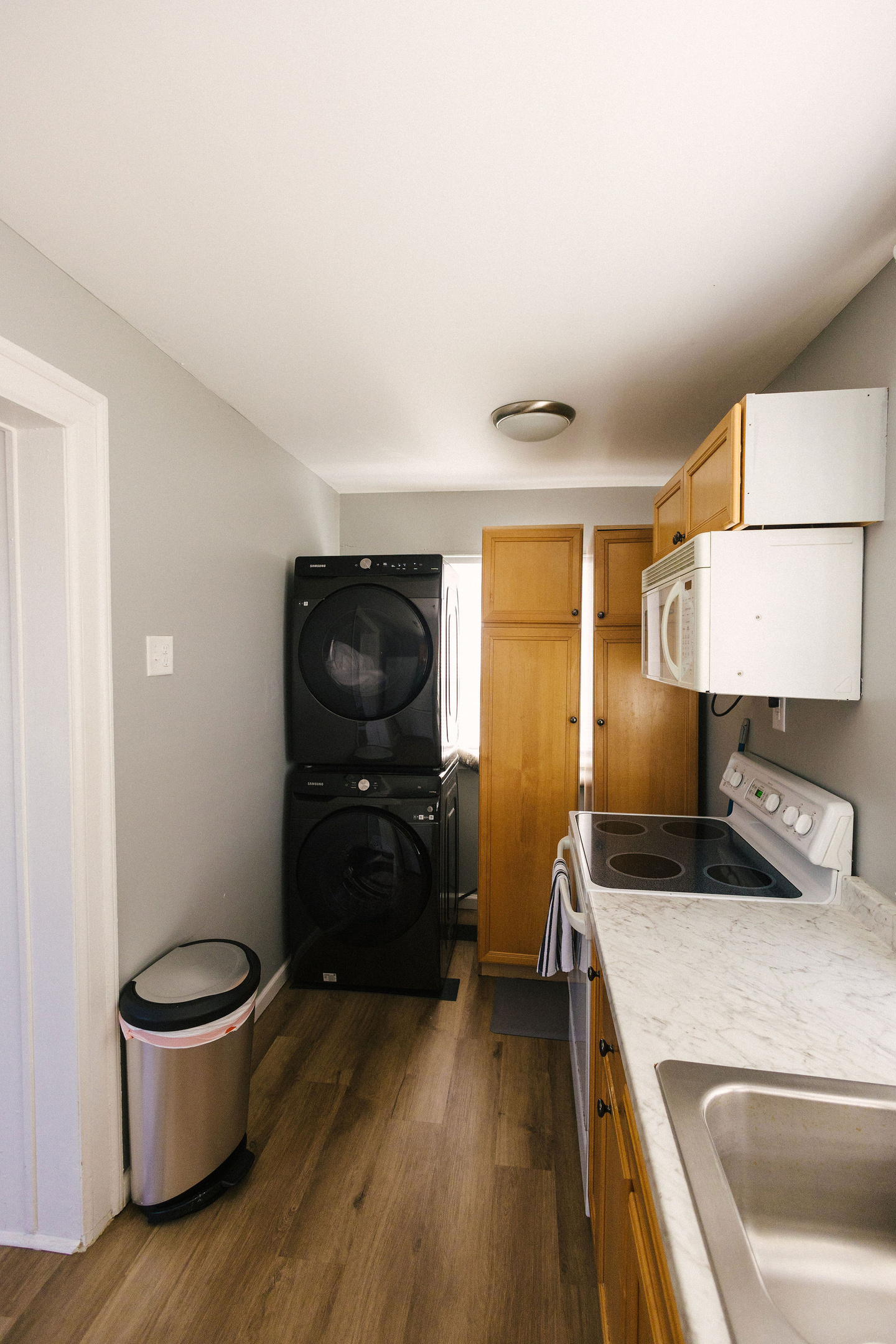 Washer/Dryer in kitchen