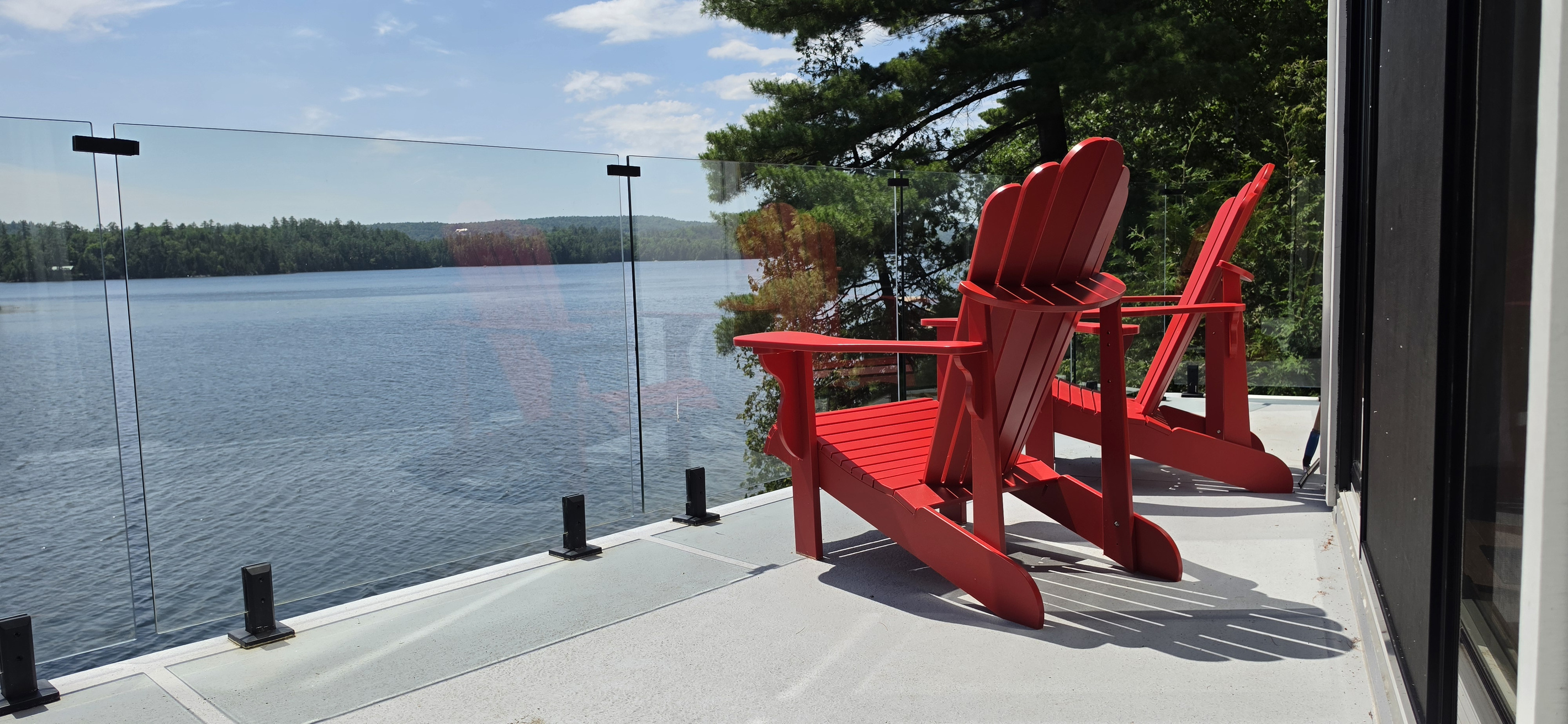 Upper balcony place to relax and enjoy the sunshine and the view