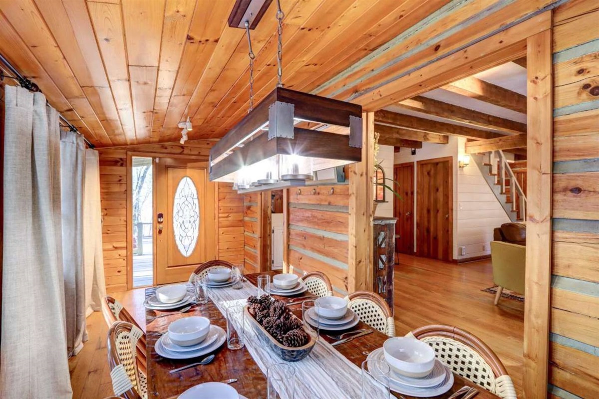 Dining room as you opens to living room.