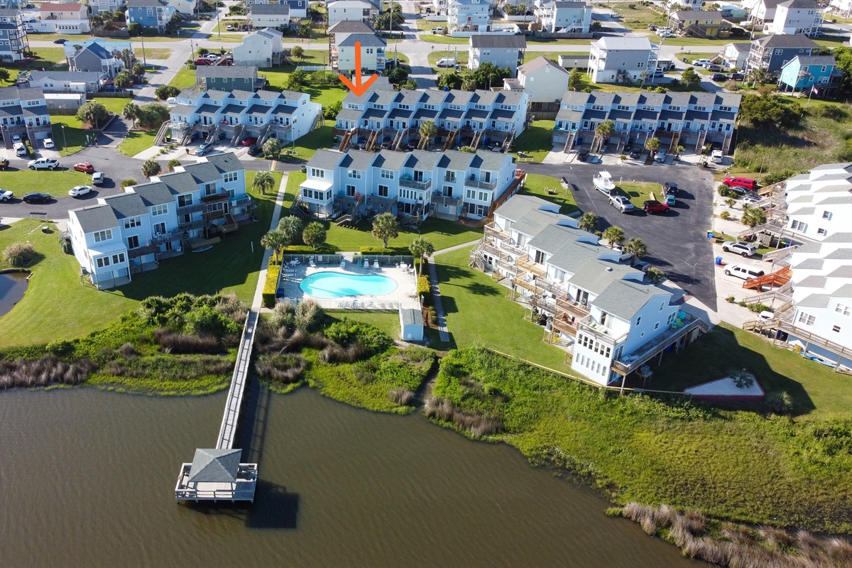 Aerial view of Bermuda Landing community