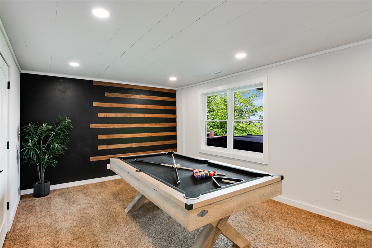 Gather, play, and unwind. The perfect touch of fun in your mountain escape.