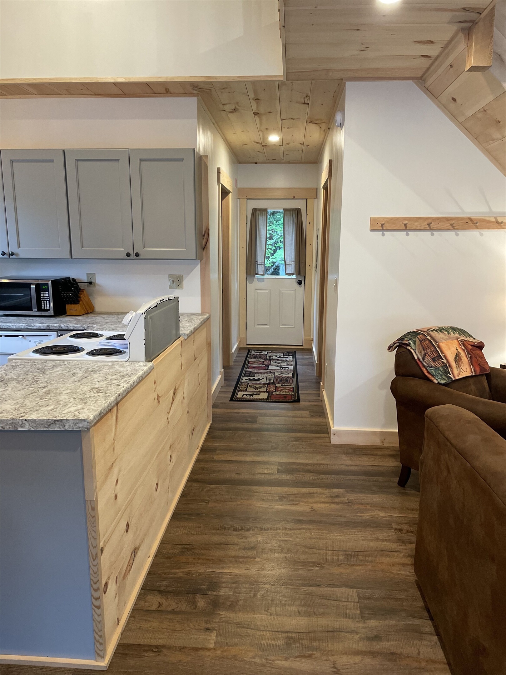 Fully equipped kitchen open to living room