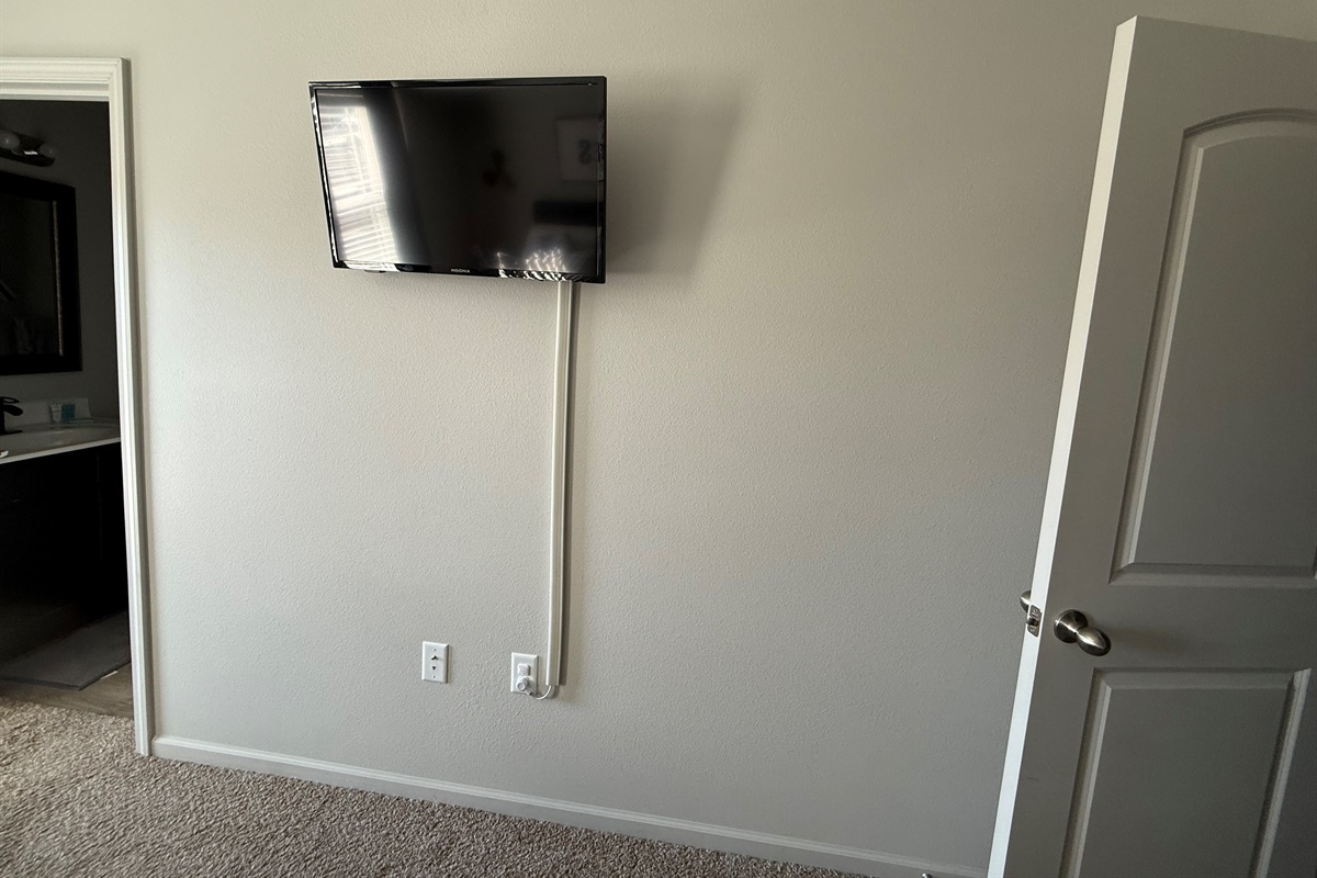 Master bedroom streaming tv