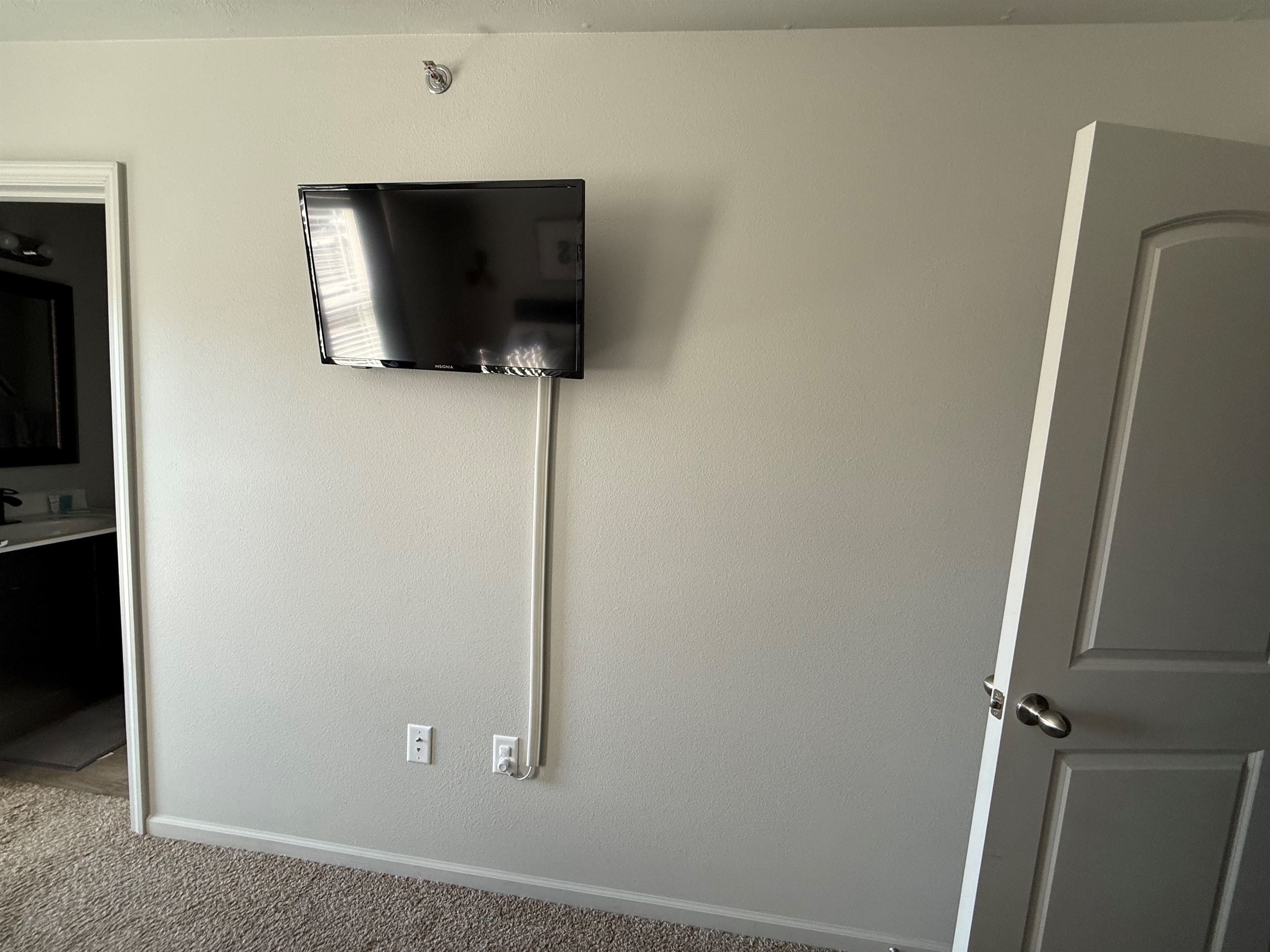 Master bedroom streaming tv