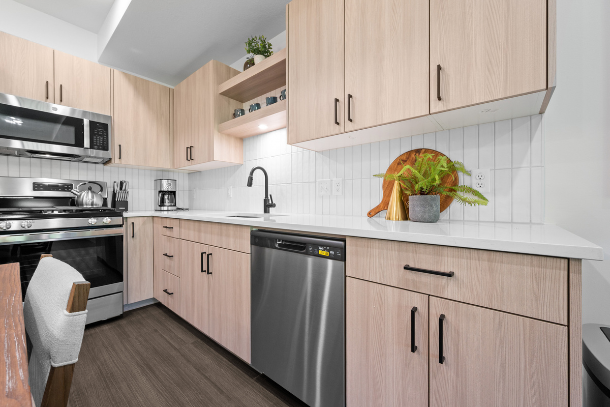 Plenty of space to prepare everything from snacks to holiday feasts.