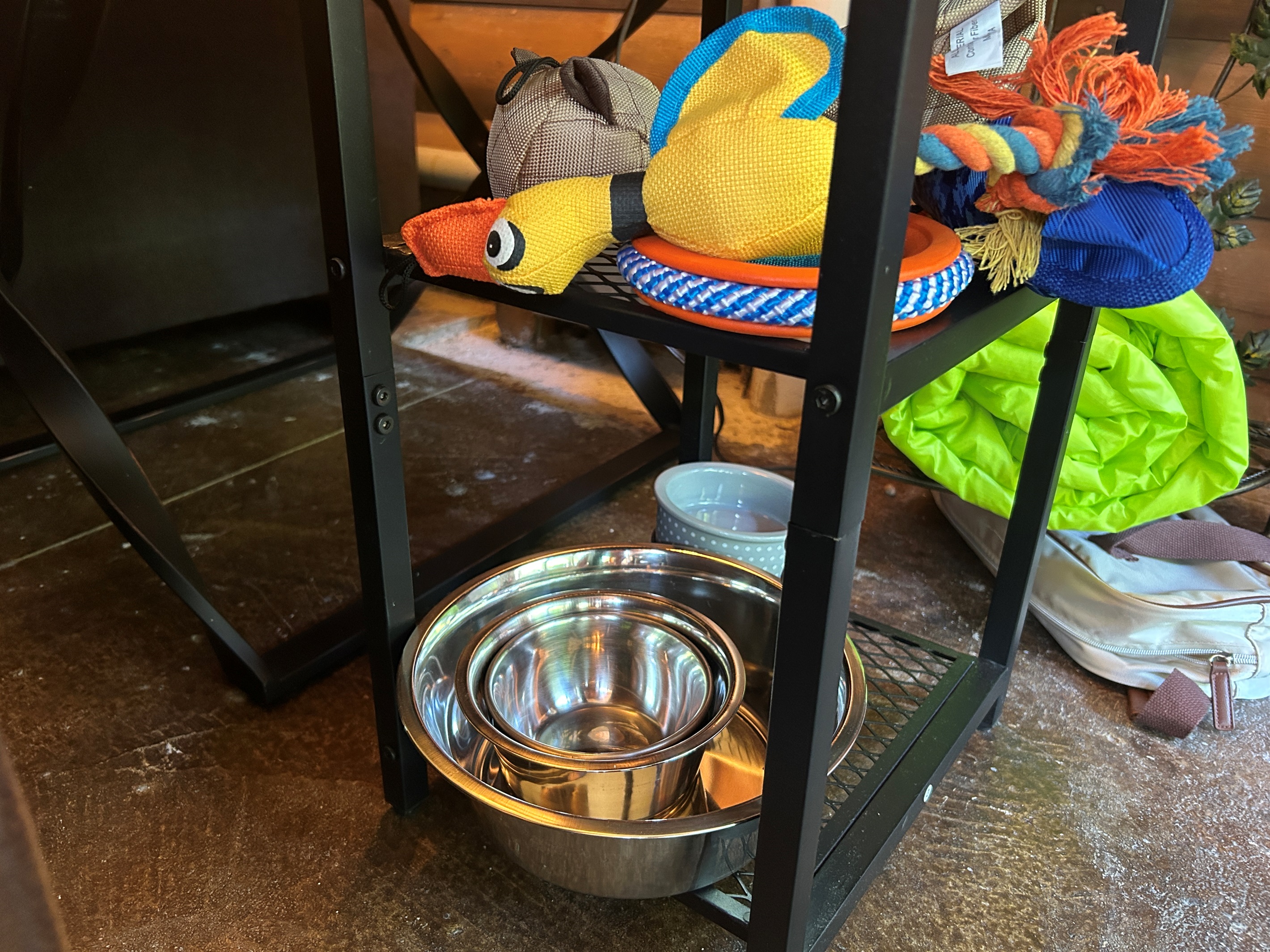 Bowls and toys for our dog guests.