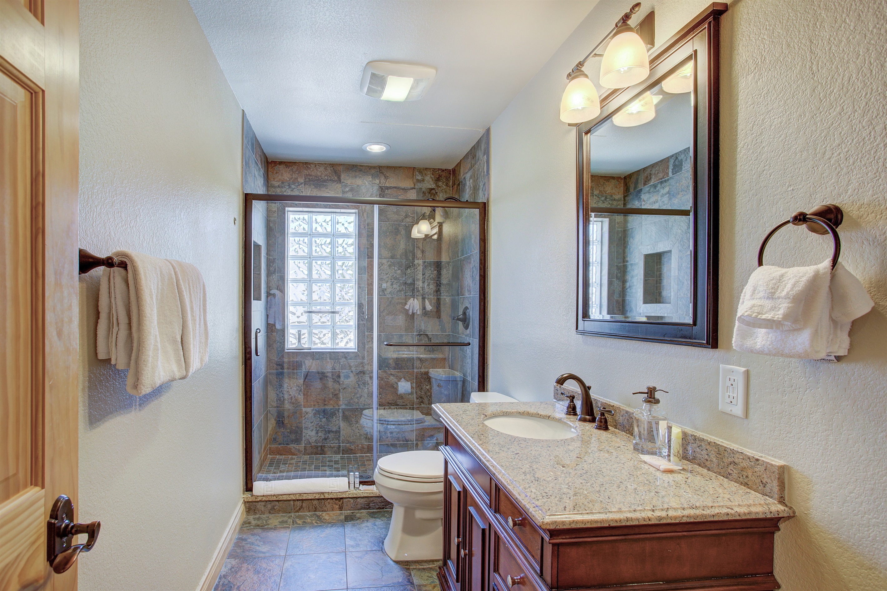 Kitchen Bathroom for Hot Tub
