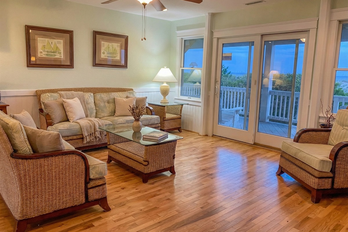 Offering ample space with a lower-level seating area, our beach house allows guests to comfortably spread out - a prime spot for weddings and events on the beach.