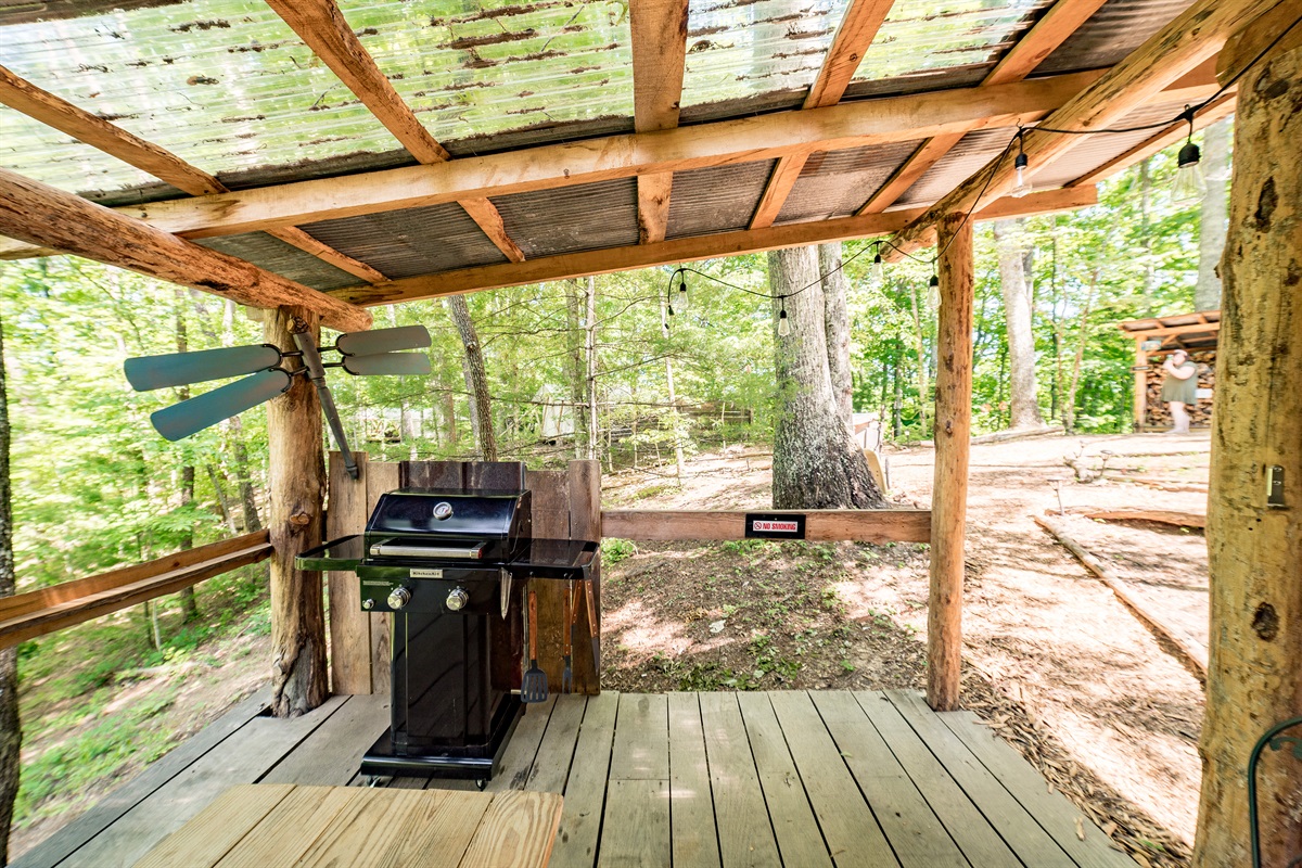 Grill in the shared kitchen area