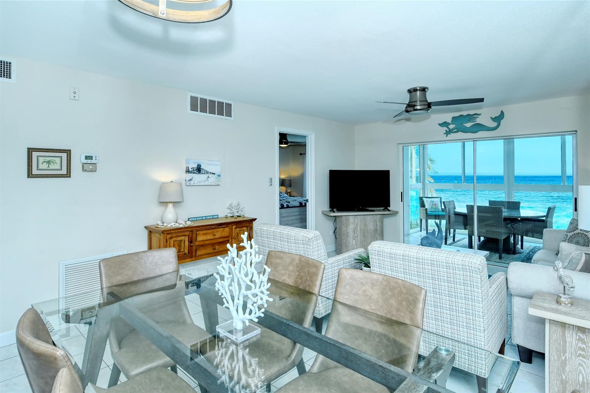 Dining to Gulf west view