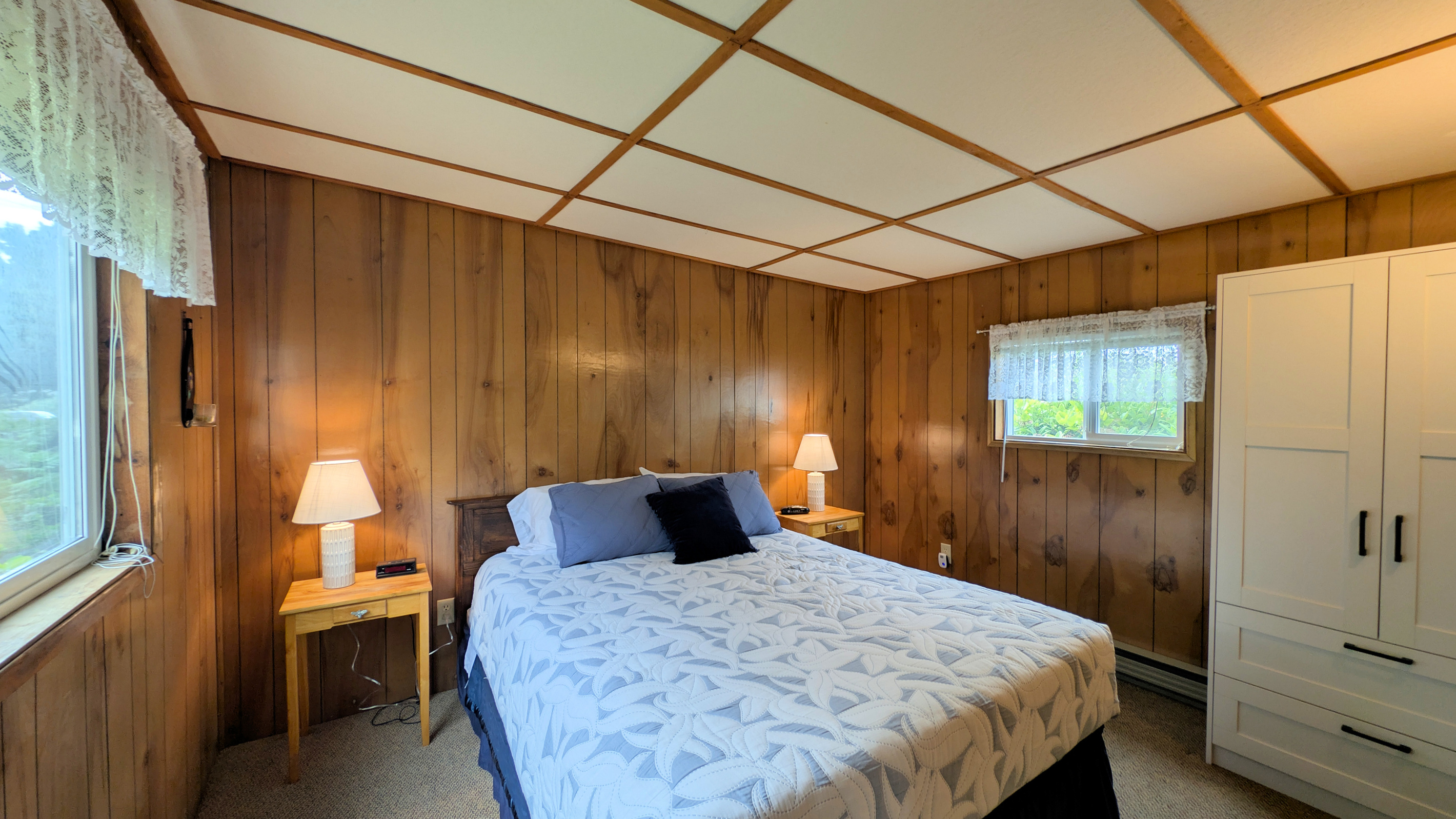 Queen Bedroom