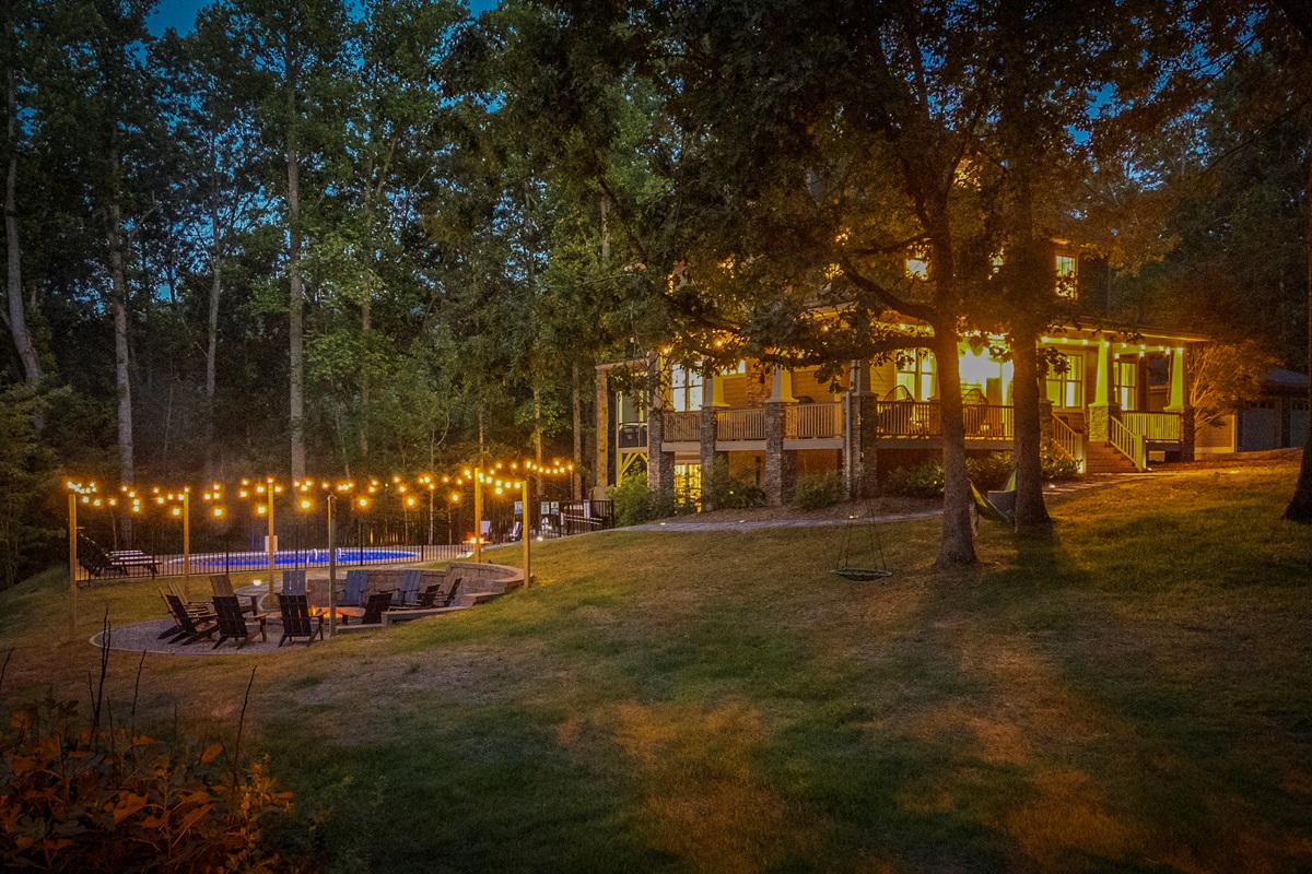 Spacious, serene, and made for connection — this private acre features a pool, 2 hot tubs, 3 fire pits, yard games, and forest views. The perfect Asheville setting for making unforgettable group memories.