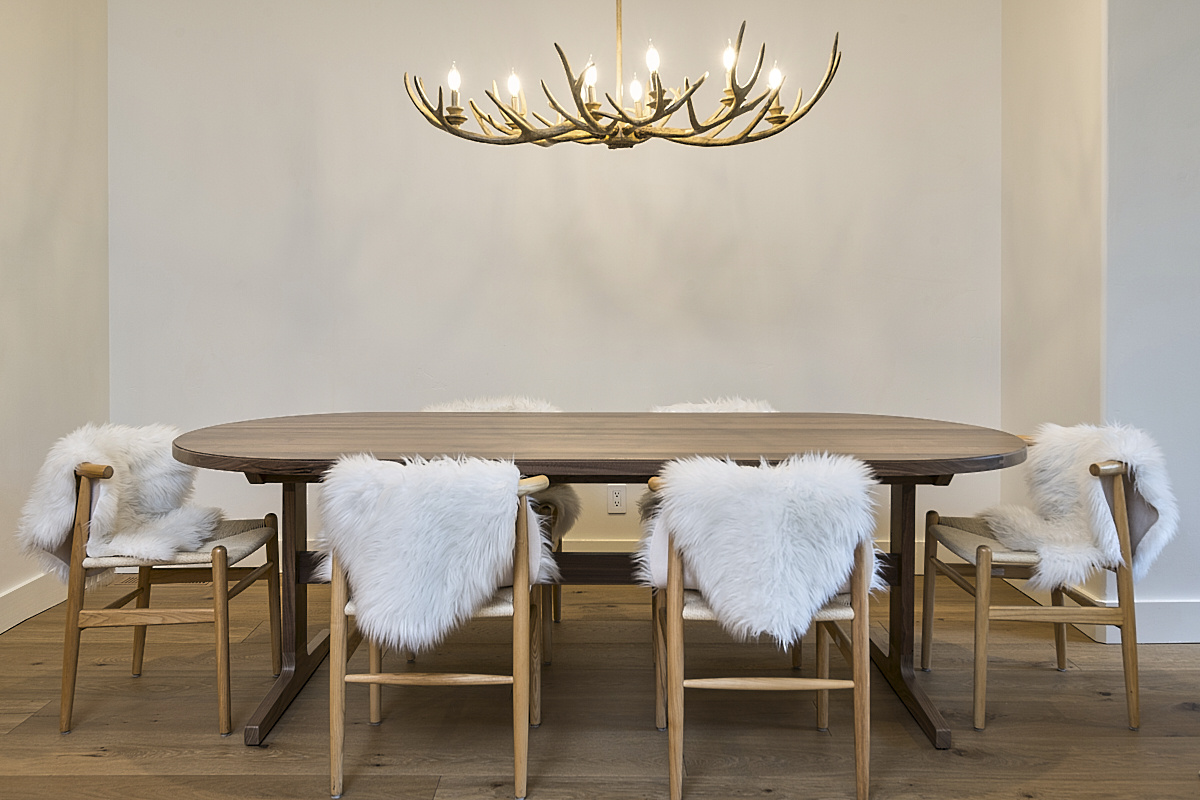Dining Area- seats 6