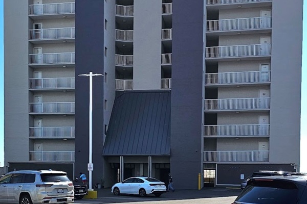 Front side of Castaways building