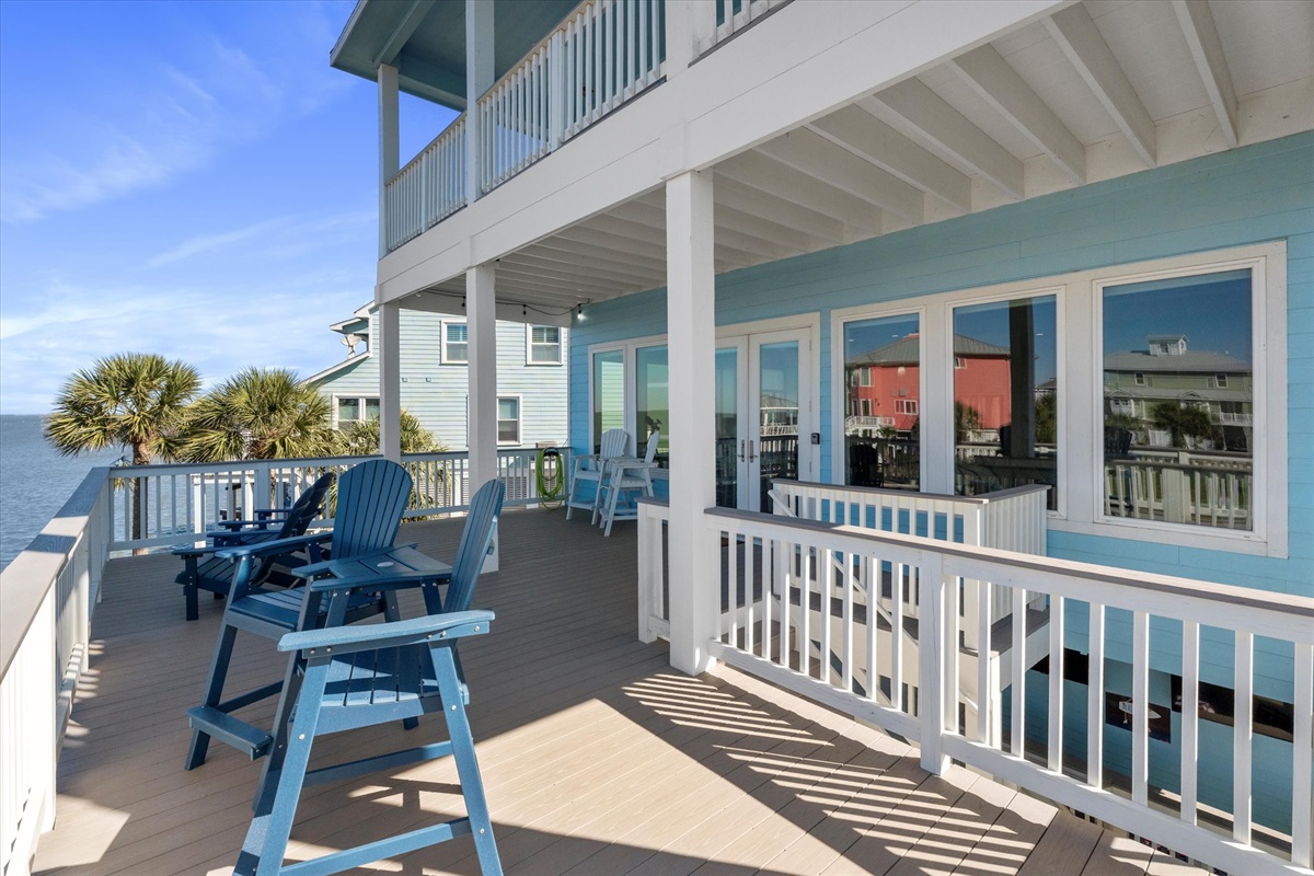 9c02a21b6e6e412da78cfd9b3d31cf72 Large | Beachhouse | Texas | TX | Vacation Homes | Galveston | Crystal Beach | Kokomo | Breezy Days | Beachfront Elegance | Sunrise Serenity | Southern Sands Property Management, LLC