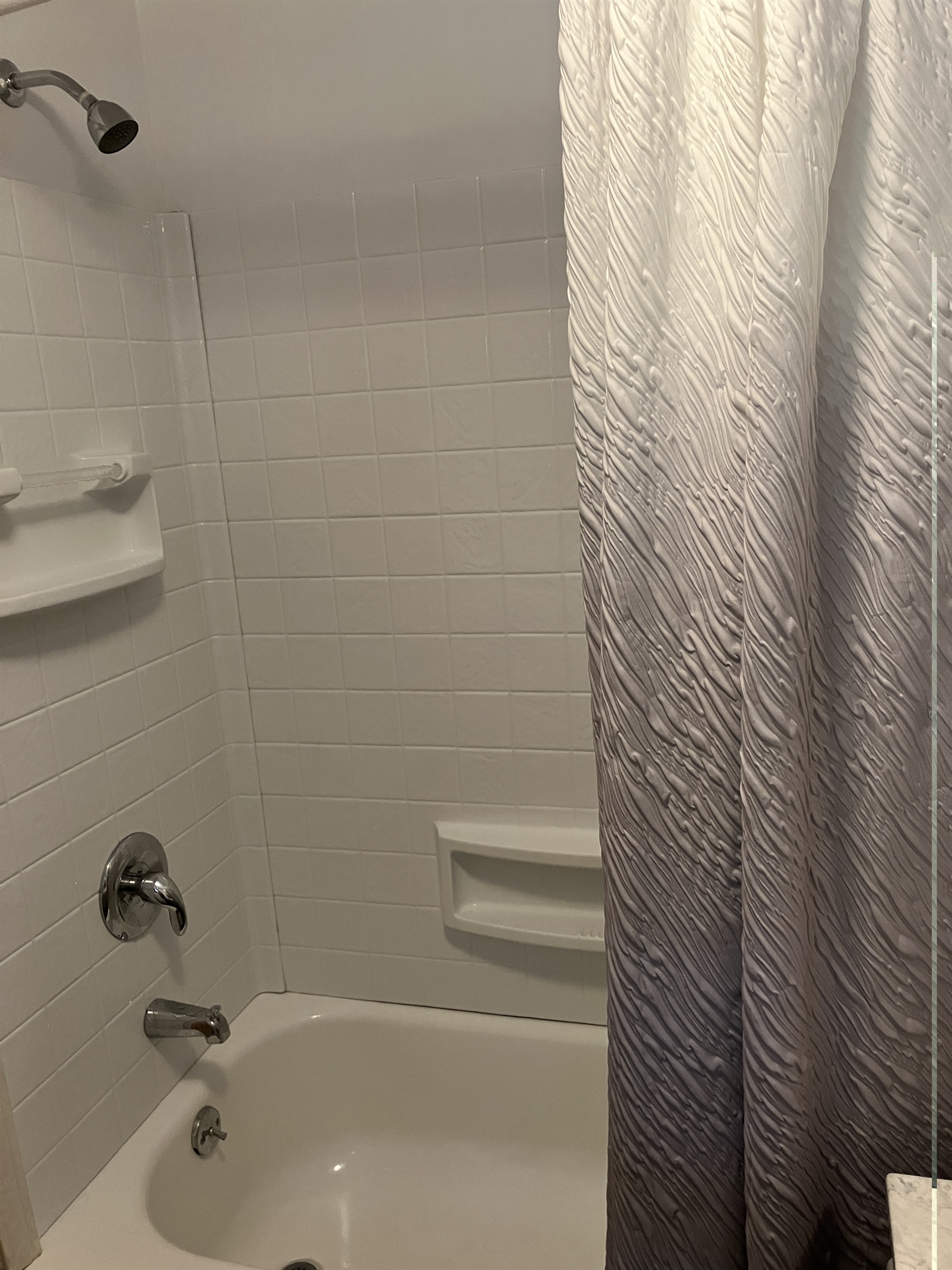 Bath #3 w/ tub/shower