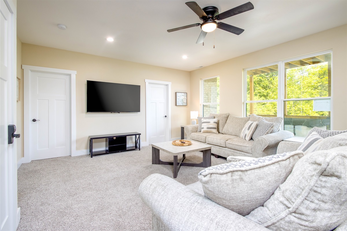 photo of similar second living area