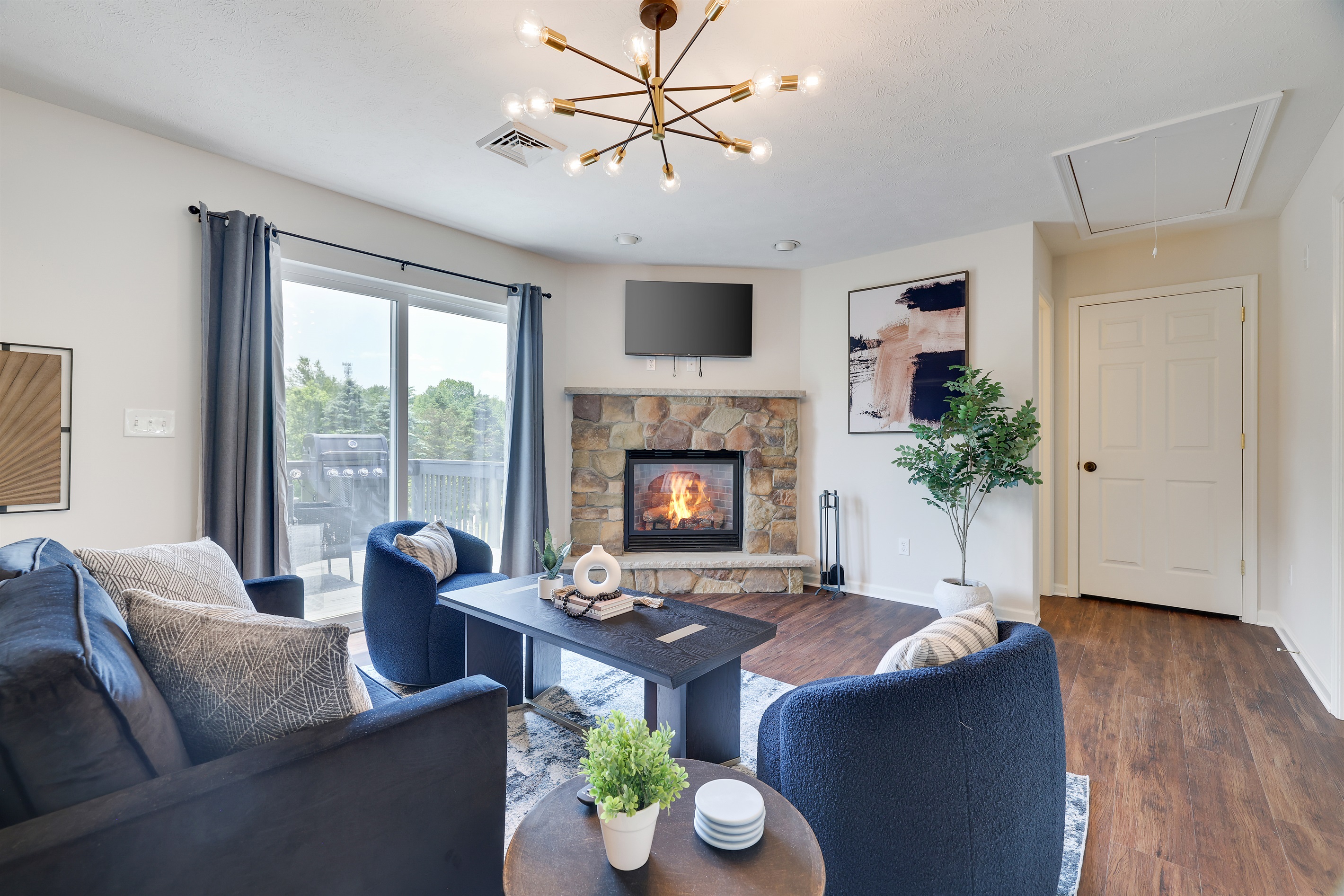 Gather 'round in the family room and enjoy unforgettable moments with your friends and family.