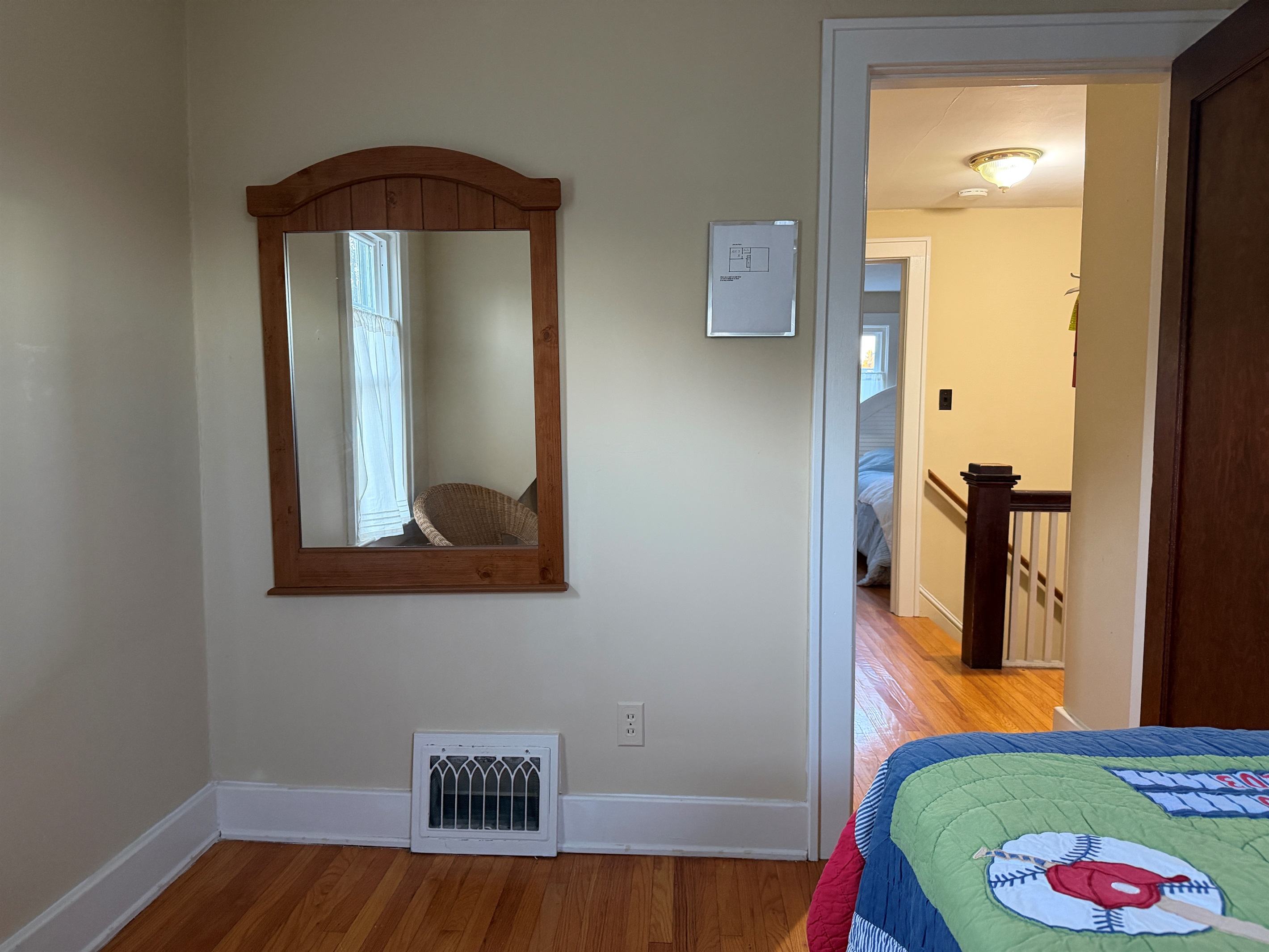 2nd floor Twin bedroom
