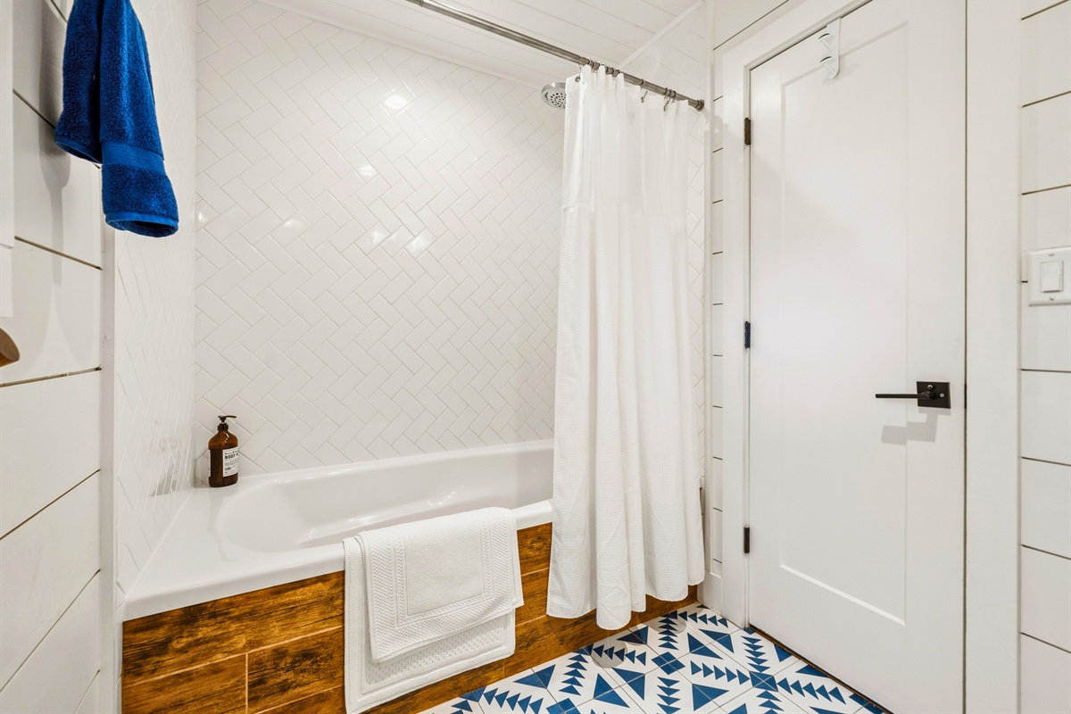Refresh in this well-designed bathroom where simple, modern touches and a clean layout make getting ready feel easy and comfortable.