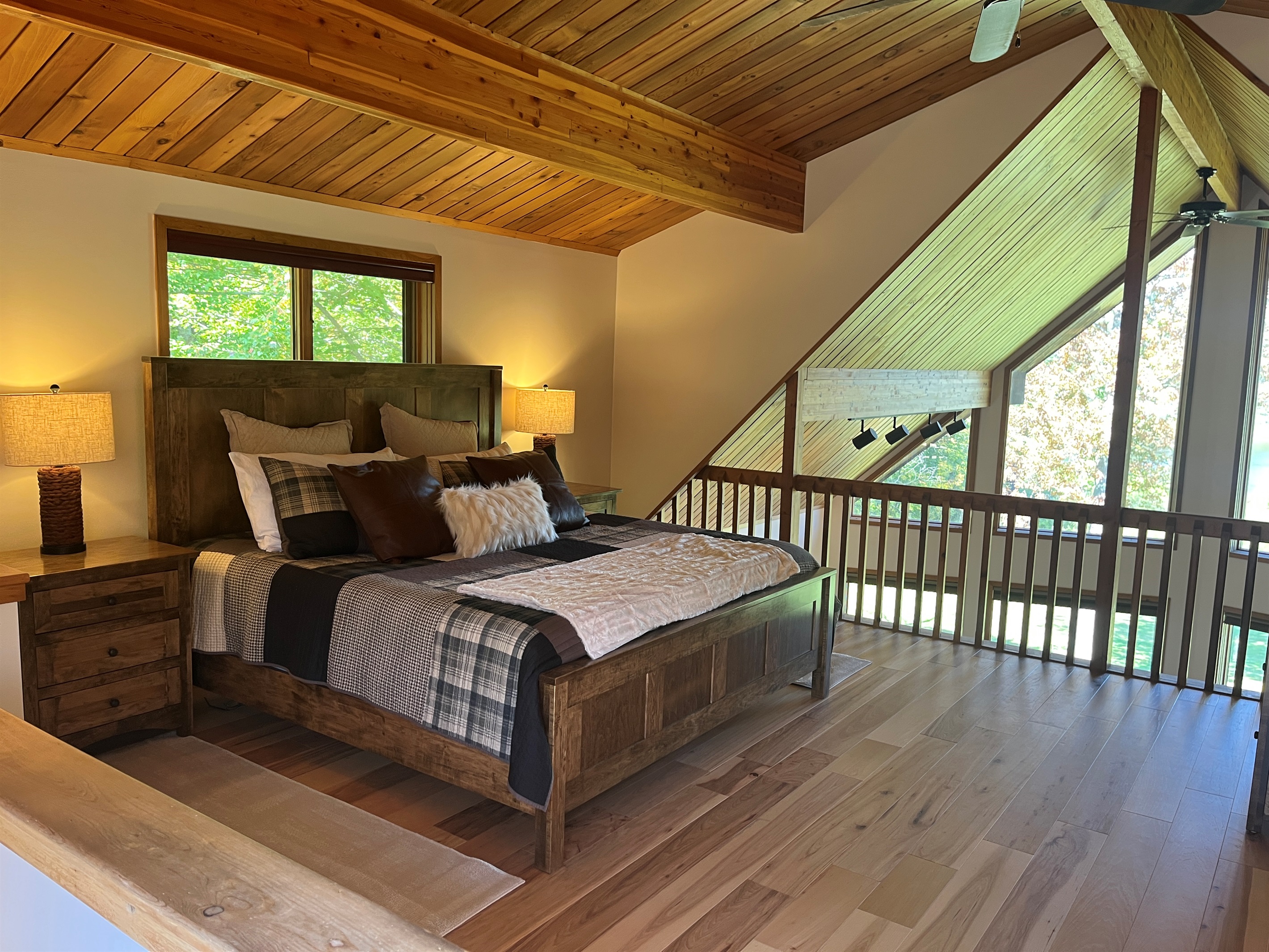 2nd floor King bed with ensuite bath