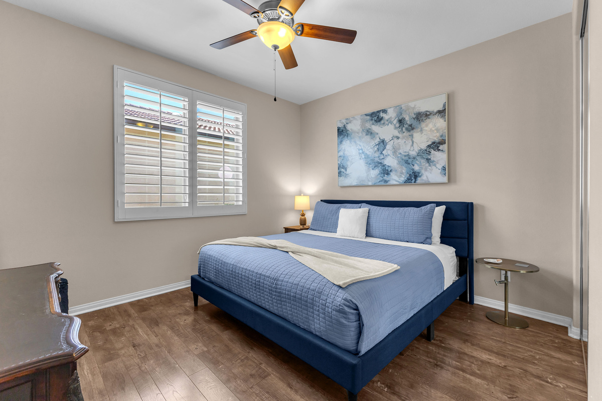 Queen size bed