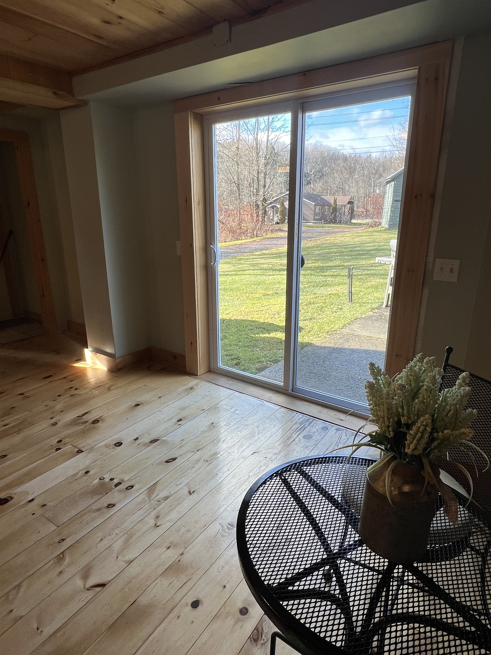 Sliding door to rear porch