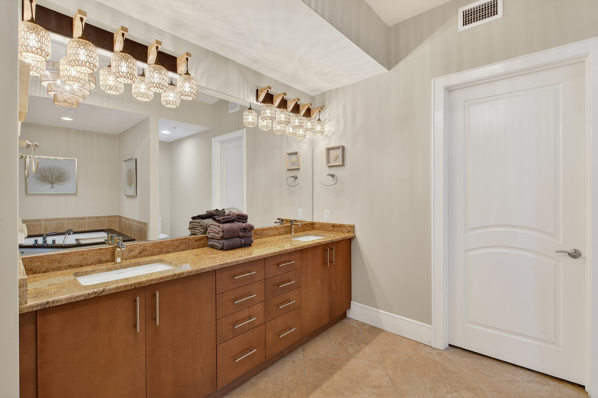 Master bathroom, shower, jetted jacuzzi tub
