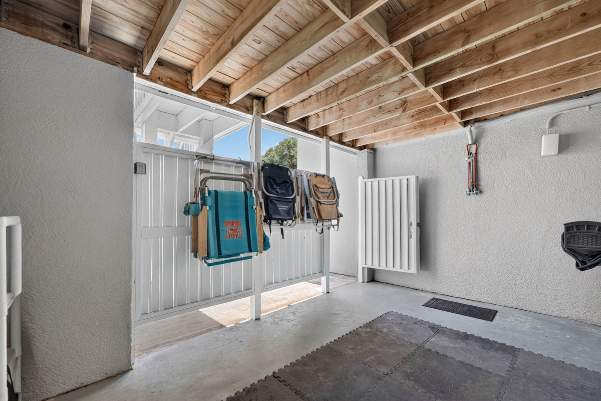 Outdoor shower and storage room | Oceans 22 | 22 Beach Club Villas, Wild Dunes | IOP Escapes