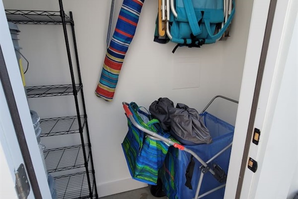 Chairs, cart, umbrella and additional beach gear storage for your use!